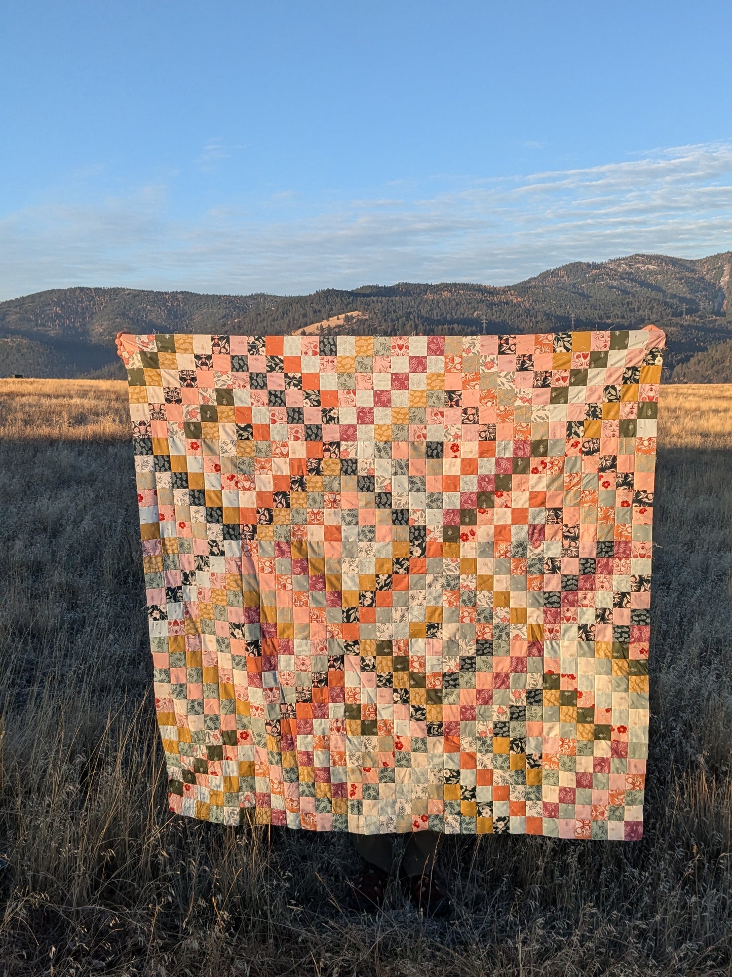FREE - Tutorial for a Trip Around the World Quilt