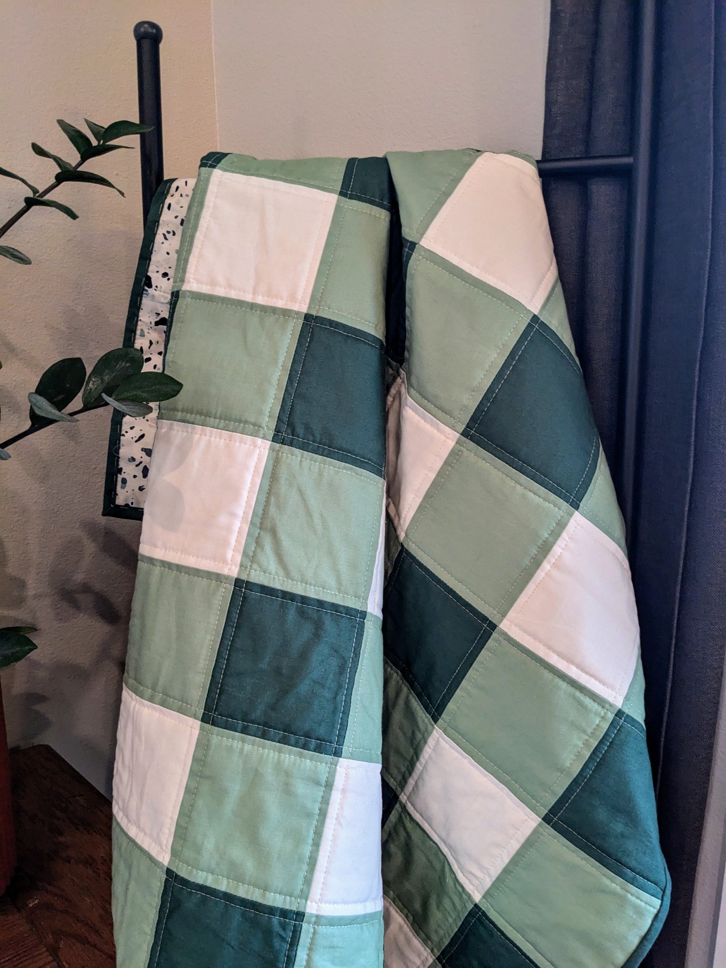 FREE -  Gingham Baby Quilt Pattern (Digital Download)